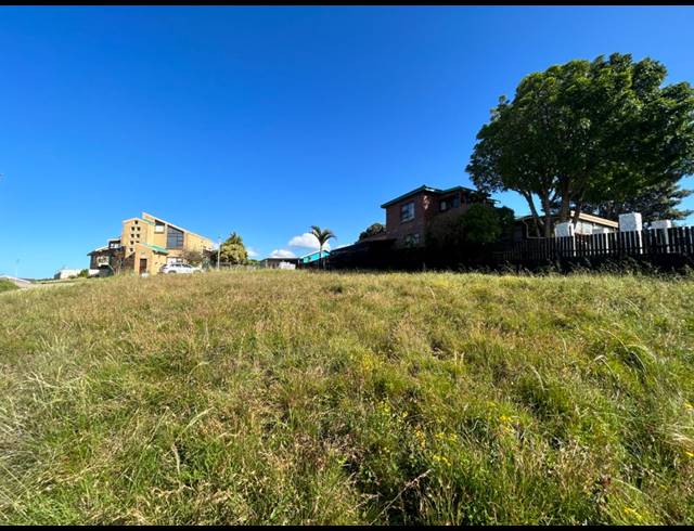 800M² VACANT LAND FOR SALE IN ASTON BAY